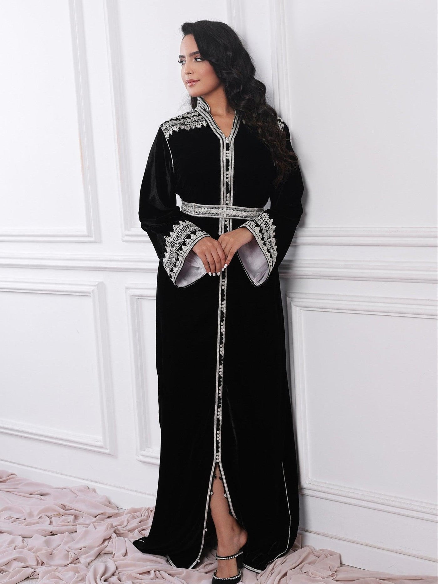 Caftan Noir Brodé